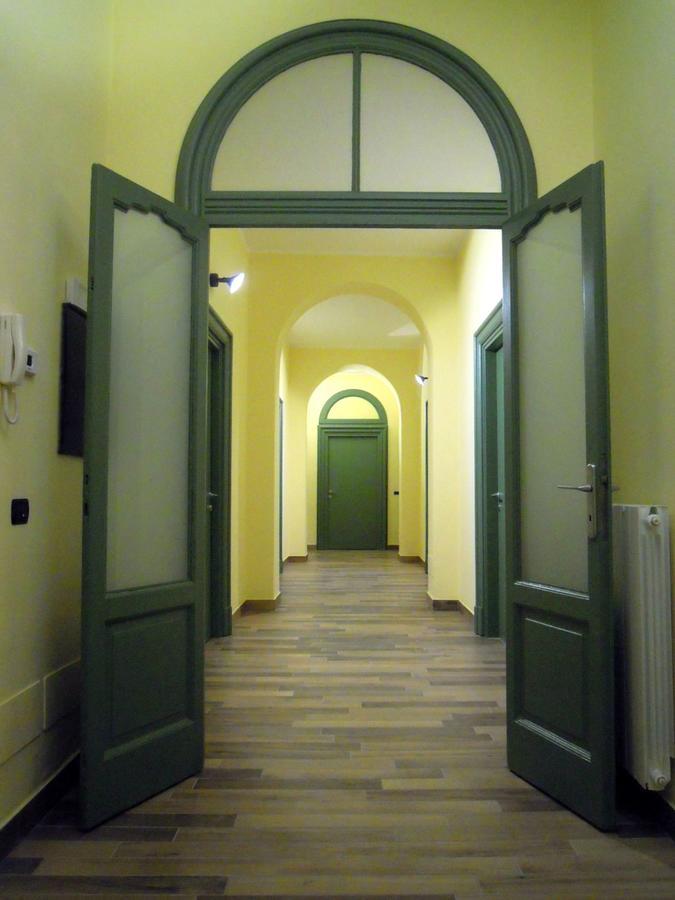Отель La Nostra Casa In Centro Лекко Экстерьер фото